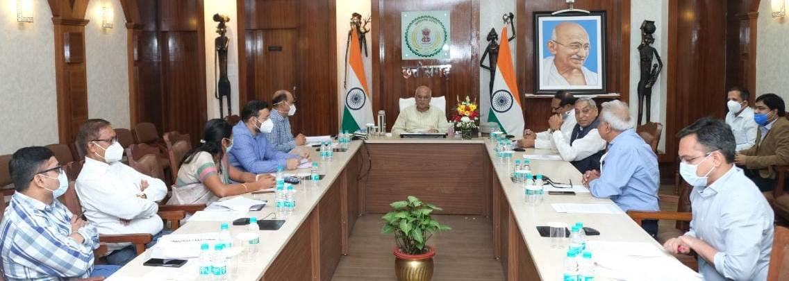 विश्वस्तरीय शिक्षण संस्थान की स्थापना नया रायपुर के 20 एकड़ क्षेत्र में होगी