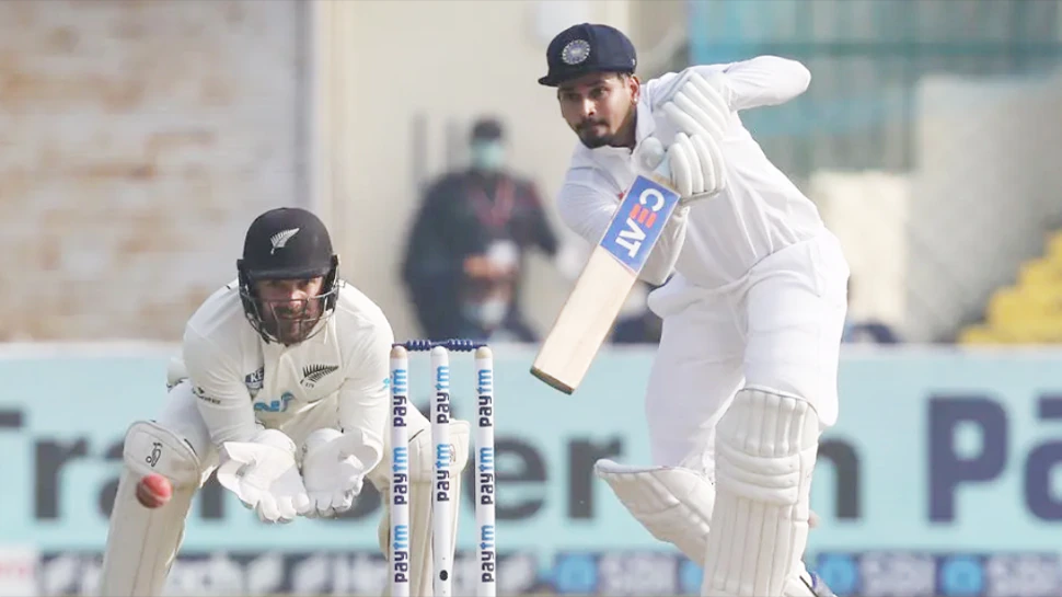 cricket, INDIA VS NEW ZEALAND : टेस्ट करियर के पहले ही मैच में श्रेयस अय्यर ने किया कमाल