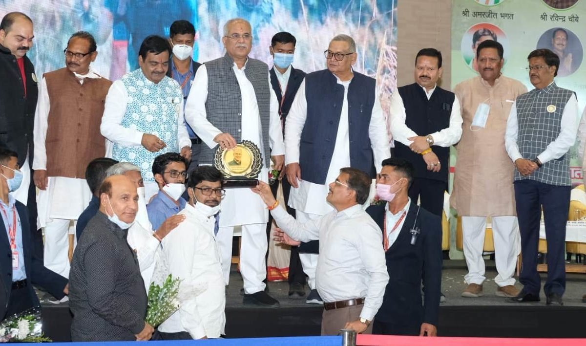 राज्य सरकार कृषि क्षेत्र सहित इससे जुड़े हर उद्यम के विकास के लिए कृत-संकल्पित