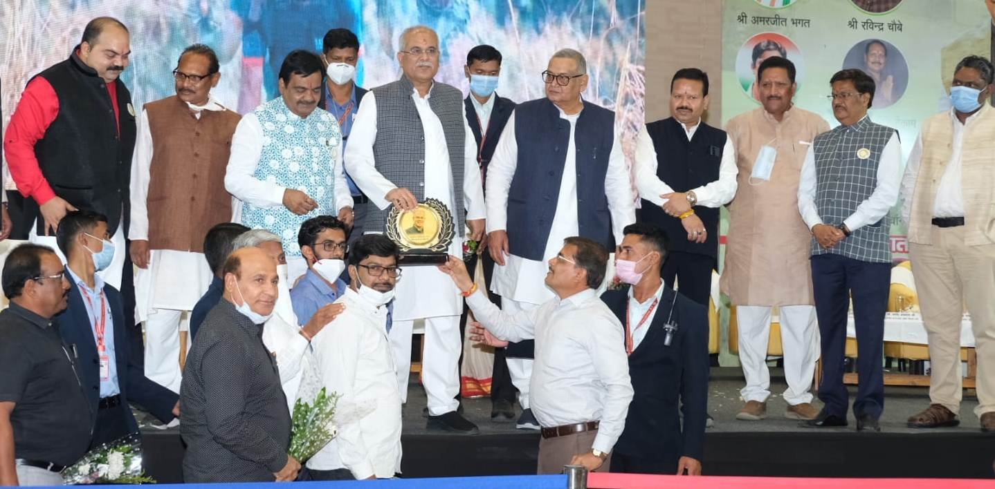 राज्य सरकार कृषि क्षेत्र सहित इससे जुड़े हर उद्यम के विकास के लिए कृत-संकल्पित