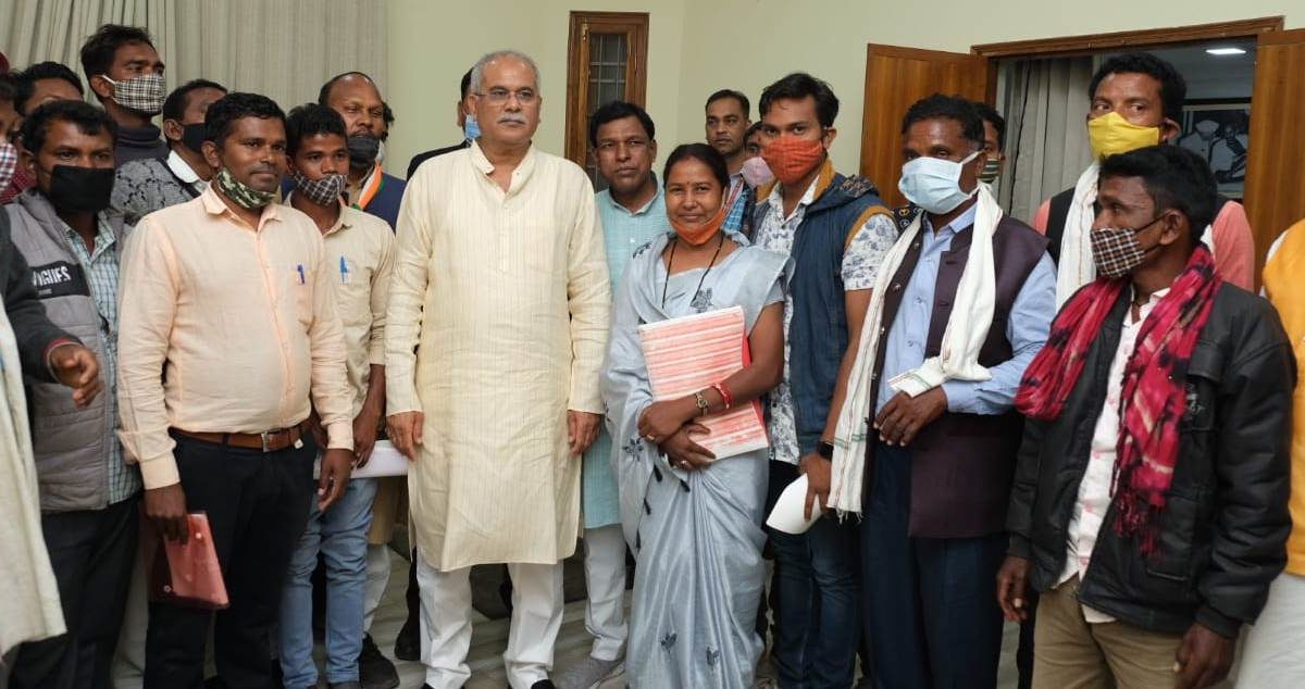 मुख्यमंत्री से रामपुर विस क्षेत्र के पंचायत पदाधिकारियों एवं ग्रामीणों ने की मुलाकात
