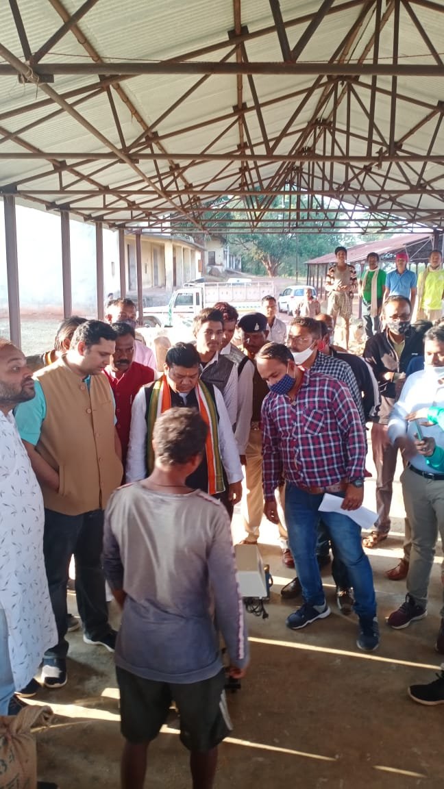 खरीदी कार्य में किसानों को न हो किसी प्रकार की परेशानी: मंत्री उमेश पटेल