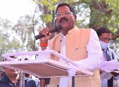 कला और हुनर के प्रदर्शन के लिए जहां भी अवसर मिले, लाभ उठाना चाहिए: भगत