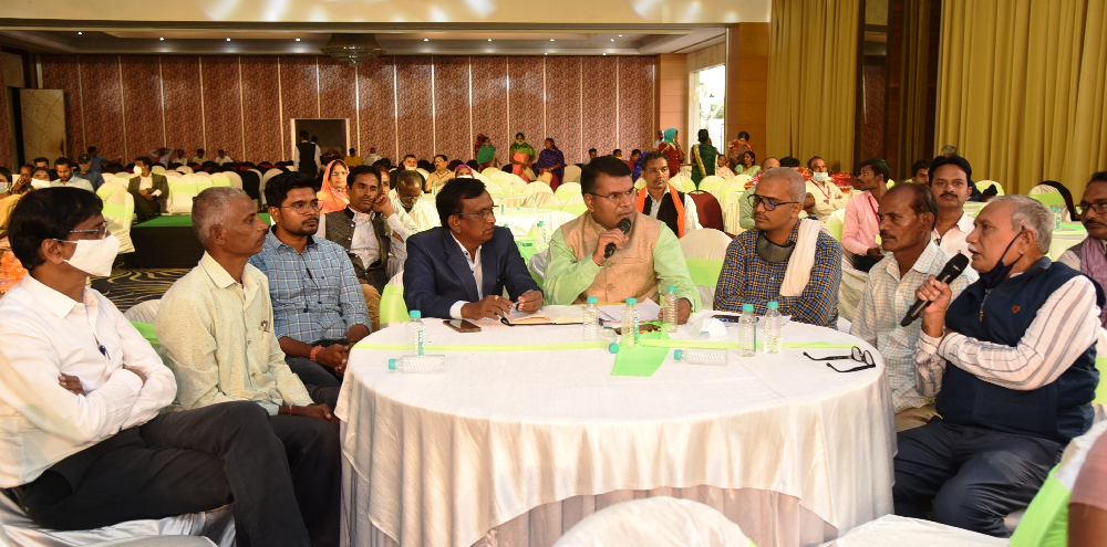 किसान चौपाल में जैविक कृषकों ने साझा किए अपने खेती के तौर-तरीके