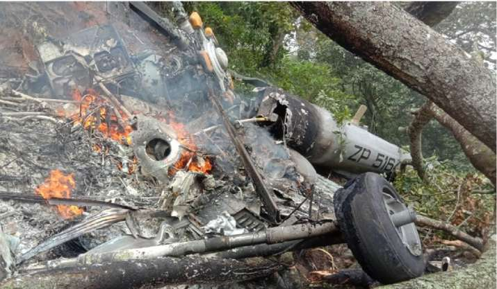 helicopter crash, हेलीकॉप्टर क्रैश : 11 शव बरामद… सीडीएस बिपिन रावत की हालत नाजुक
