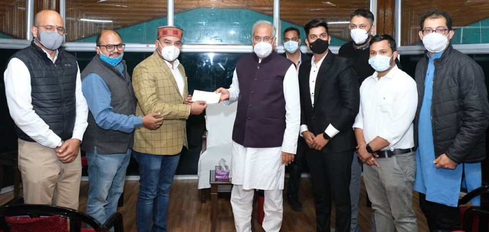 आल इंडिया प्रोफेशनल कांग्रेस ने दी एक लाख रुपए की सहायता राशि