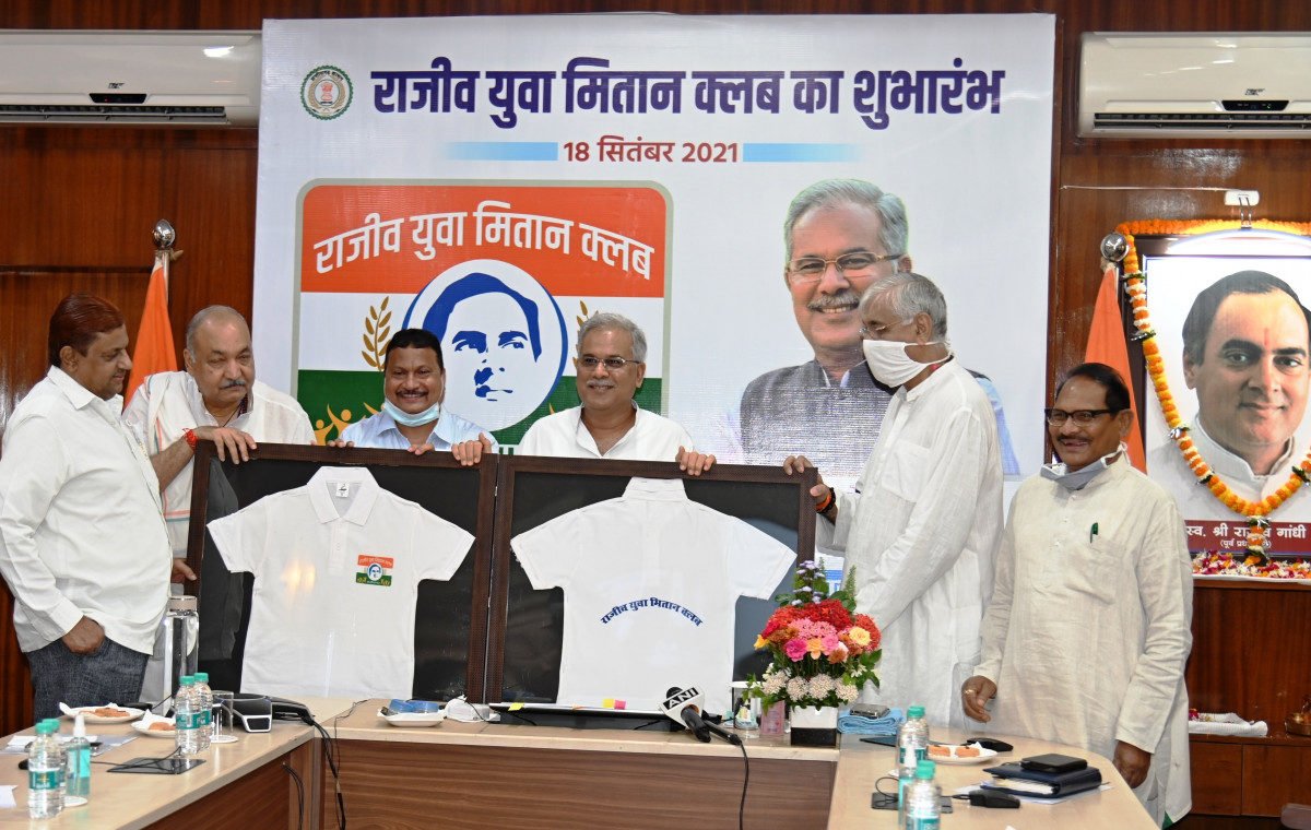 सरकारी योजनाओं को आमजन तक पहुंचाने में सक्रिय भूमिका निभा रहे हैं राजीव युवा मितान