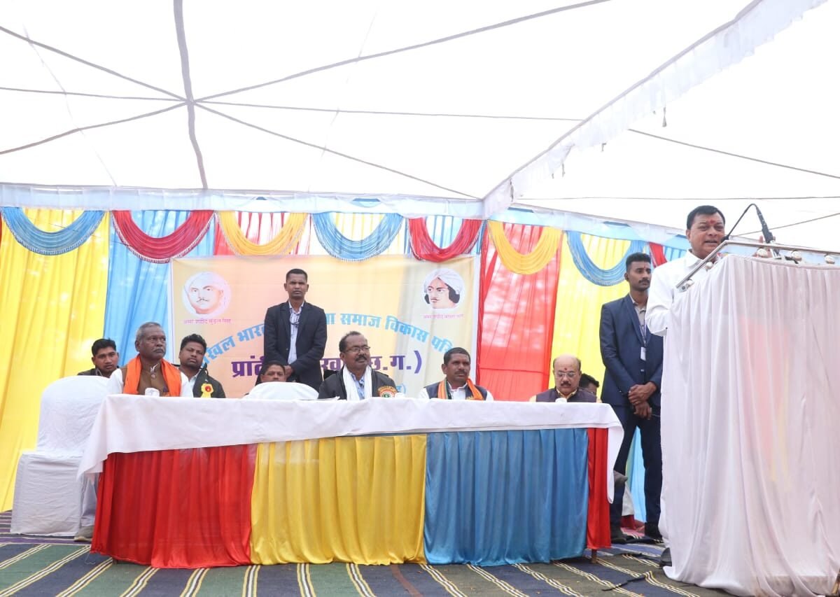 40 गांव में जनसेवा के साथ साथ संस्कृति को सहेजने में गौमुखी सेवा धाम सेवा का अमूल्य योगदान: श्रम मंत्री श्री लखन लाल देवांगन