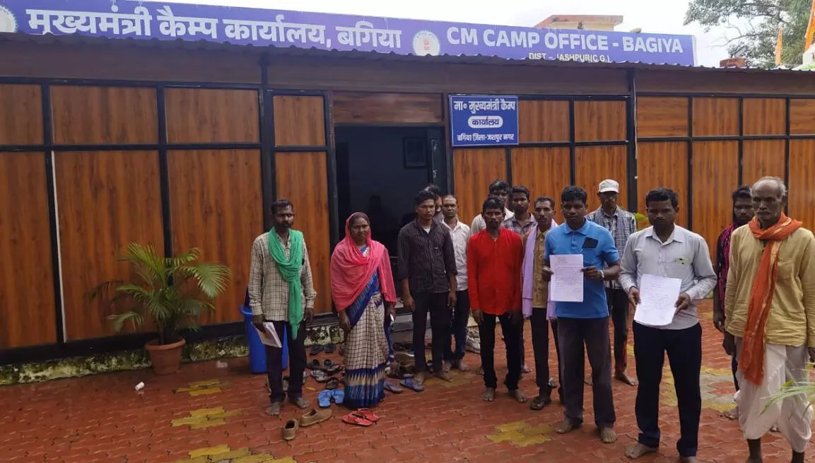 मुख्यमंत्री के निर्देश पर दूर हुई ग्रामीणों की परेशानी, अब गाँव में ही मिलेगा राशन