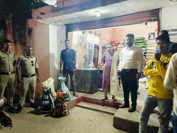 बिलासपुर में राशन चावल की कालाबाजारी का भंडाफोड़: 52 बोरी चावल जब्त, दुकानदार पर FIR