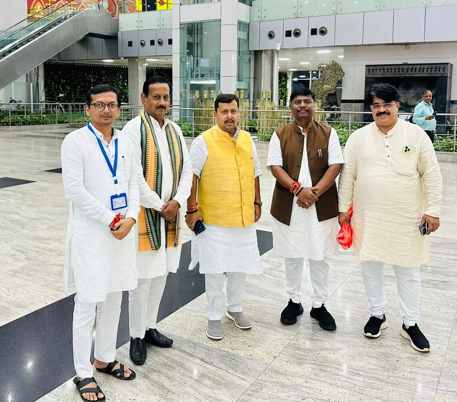 बिहार के कैबिनेट मंत्री नितिन नबीन का रायपुर में भव्य स्वागत