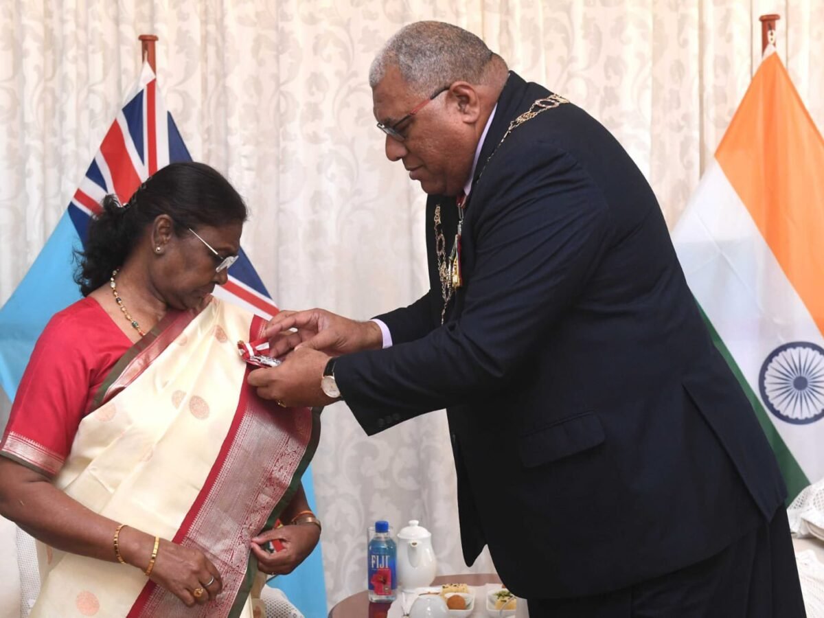 राष्ट्रपति मुर्मु को मिला फिजी का सर्वोच्च सम्मान: CM साय ने दी बधाई