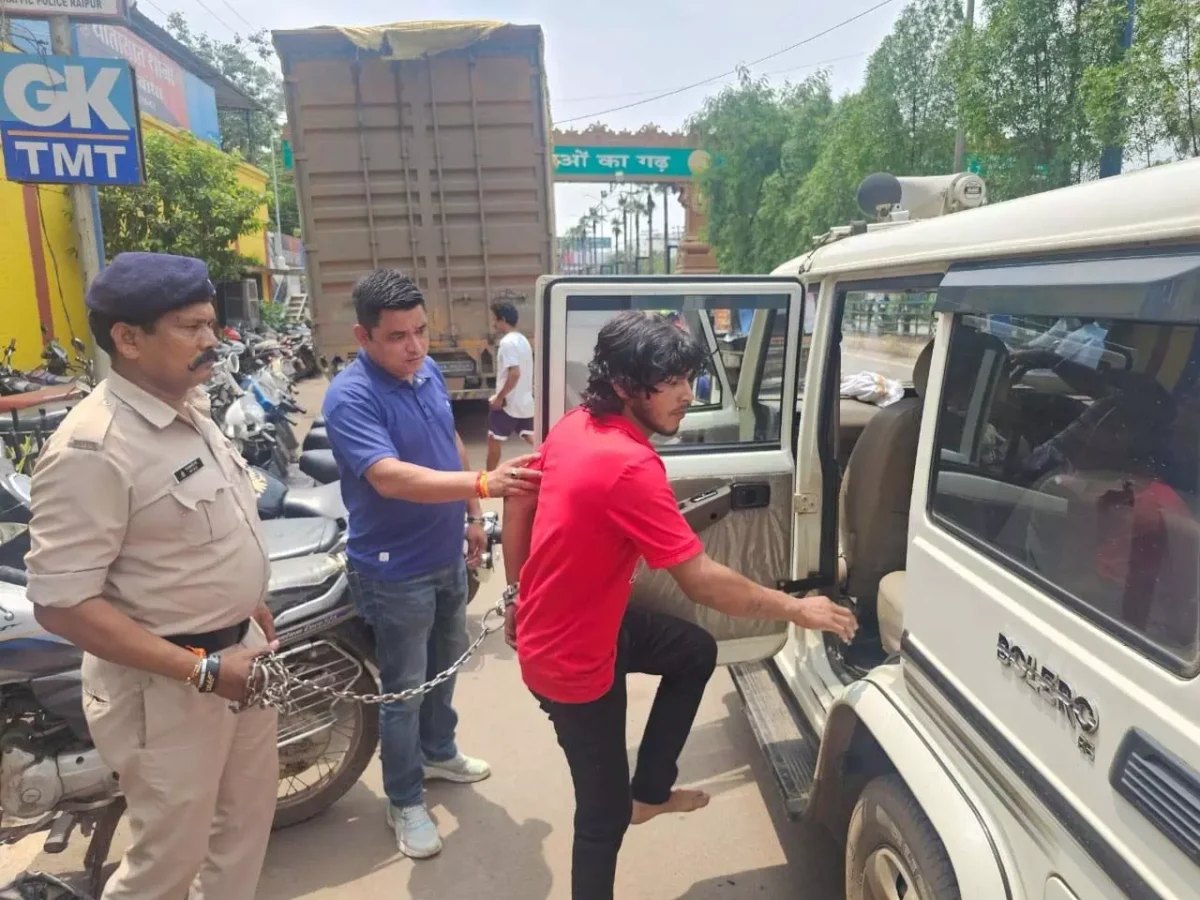 रायपुर पुलिस ने पंजाब से लाया आरोपी सागर को, आर्म्स एक्ट केस में था फरार