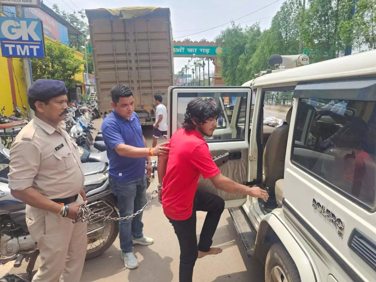 रायपुर पुलिस ने पंजाब से लाया आरोपी सागर को, आर्म्स एक्ट केस में था फरार