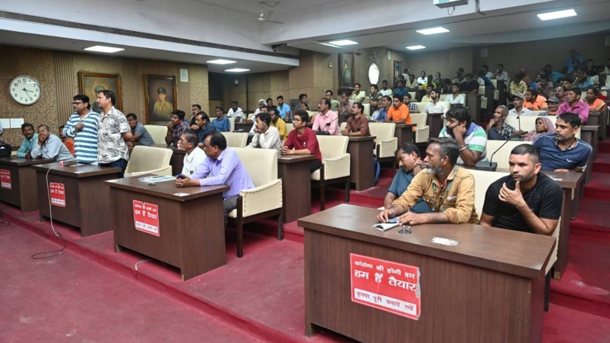 रायपुर में फेरीवालों के लिए नया सवेरा: स्मार्ट वेंडिंग और डिजिटल भुगतान की ओर बढ़ते कदम