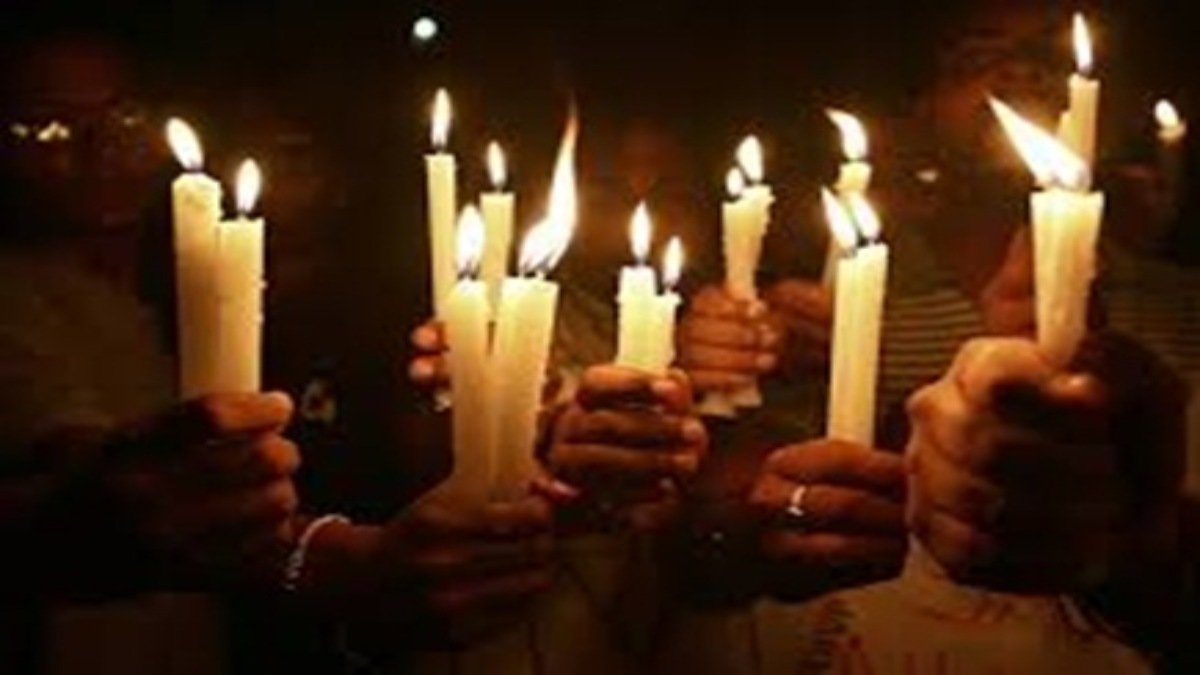 कोलकाता डॉक्टर केस: दोषियों को सजा दिलाने और केंद्रीय सुरक्षा कानून की मांग को लेकर रायपुर में कैंडल मार्च