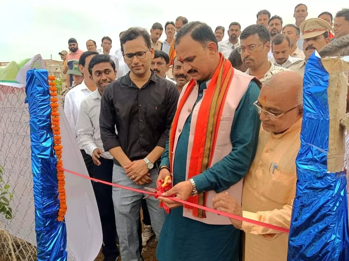 हरित भविष्य की ओर: मनेंद्रगढ़ में वन महोत्सव का भव्य आयोजन