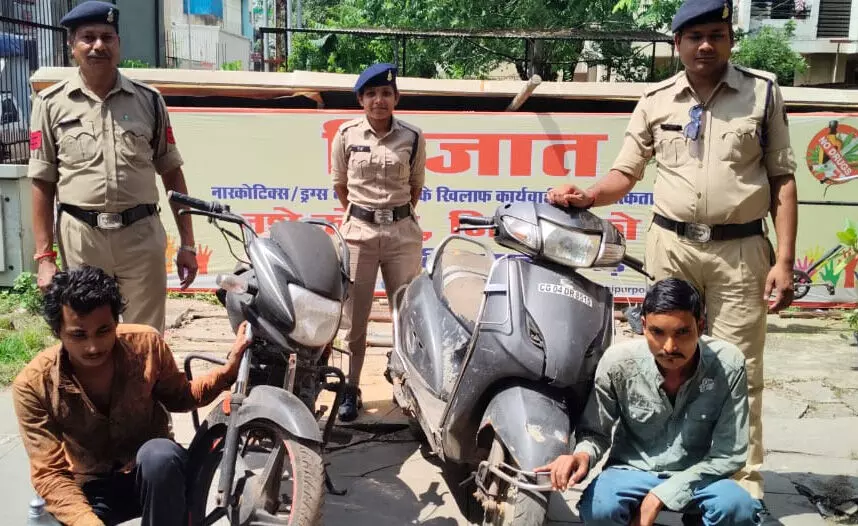 रायपुर: मौदहापारा शराब दुकान से बाइक चोरी करने वाले दो आरोपी गिरफ्तार!