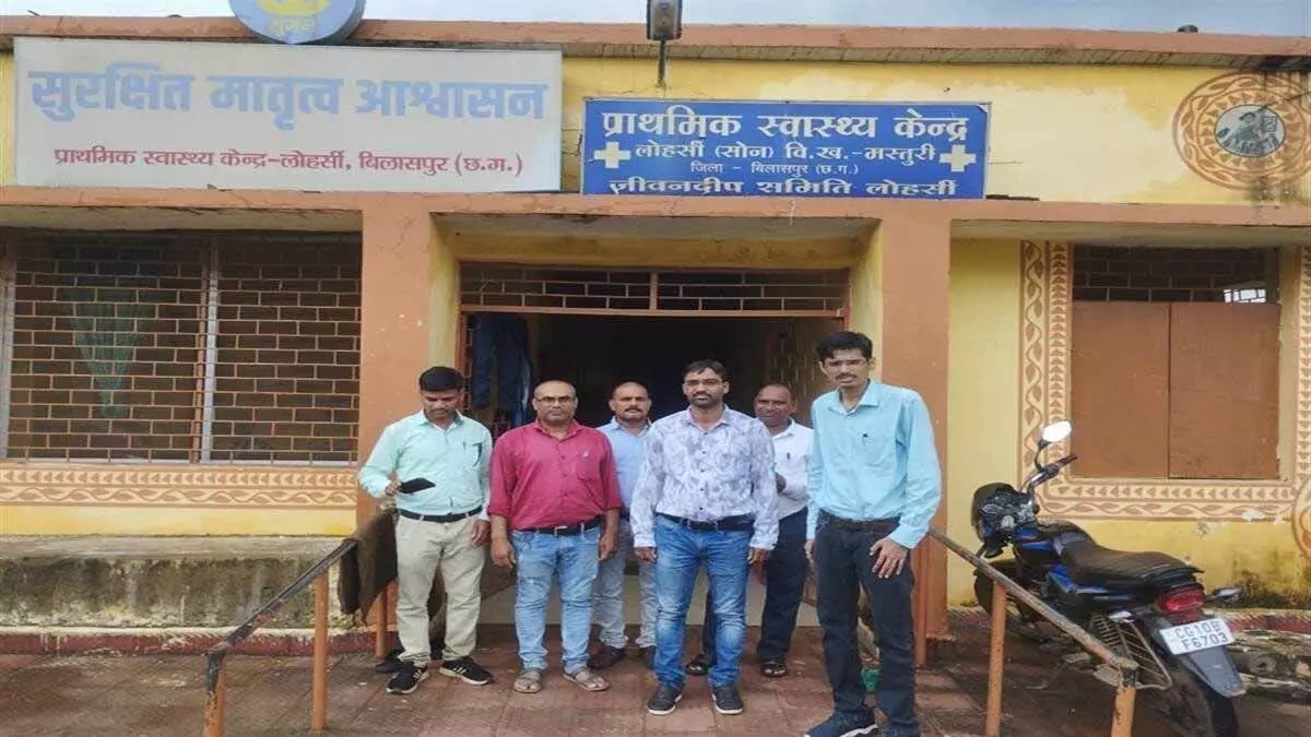 बिलासपुर में सरकारी अस्पताल और स्कूलों का औचक निरीक्षण: अनुशासनहीनता पर कलेक्टर सख्त