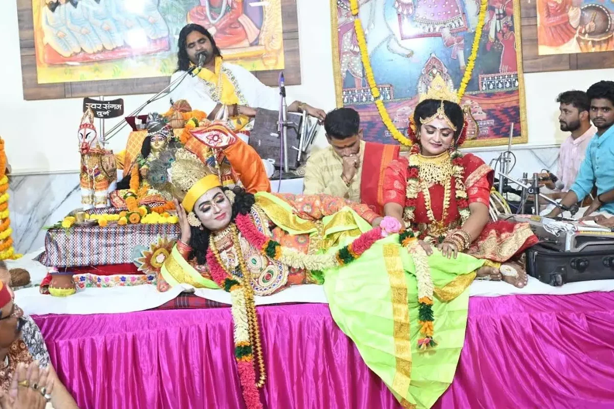 दुर्ग में बाबा रामदेव की लीलामृत कथा में उमड़ा भक्तों का सैलाब, जन्मोत्सव पर दिखा जादुई नज़ारा