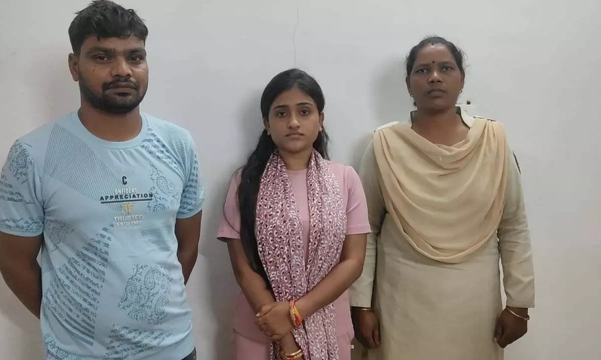 रायपुर में कपड़ों की दुकान में फोन पे के ज़रिए ठगी!