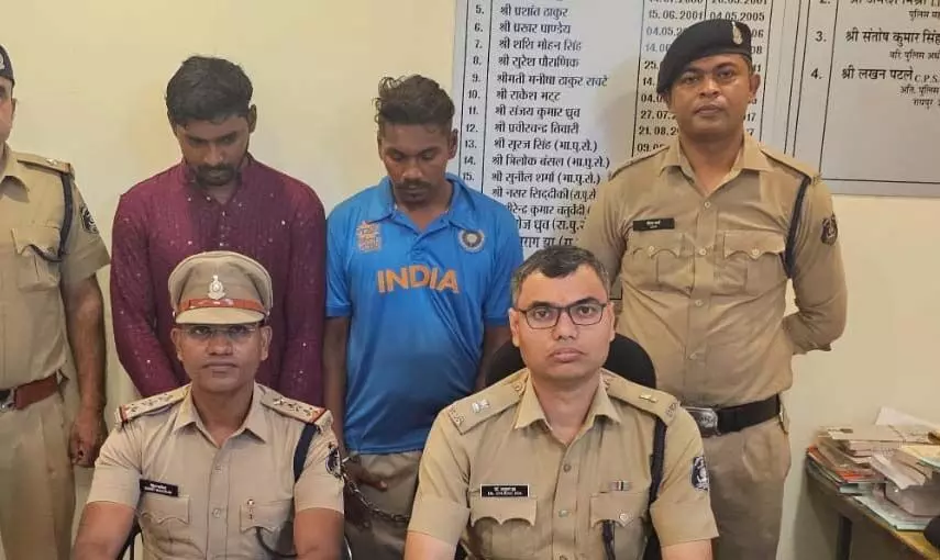 रायपुर में ई-रिक्शा लूटकांड का खुलासा: 2 आरोपी गिरफ्तार, 1 फरार!