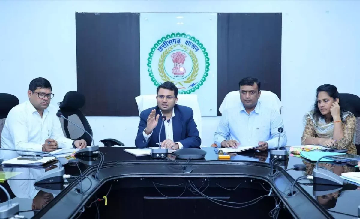 रायगढ़ में कानून व्यवस्था की समीक्षा बैठक! कलेक्टर ने मेडिकल संस्थानों की सुरक्षा पर जोर दिया!