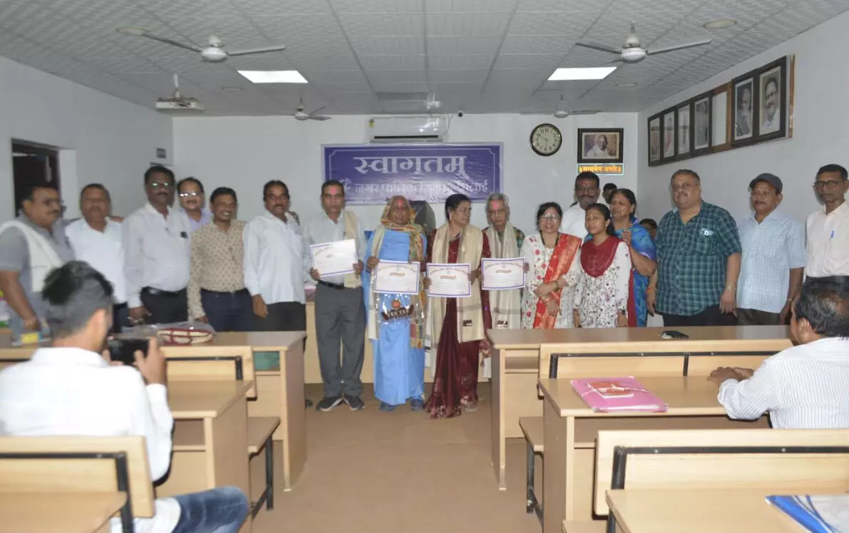 भिलाई निगम: 62 साल की सेवा पूरी करने पर चार कर्मचारियों को ससम्मान विदाई!