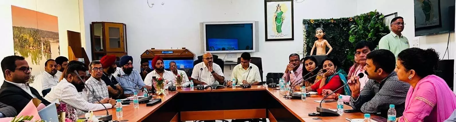 छत्तीसगढ़ में एथनिक और इको टूरिज्म को बढ़ावा देने के लिए बैठक, 2020 की पर्यटन नीति का पुनर्मूल्यांकन