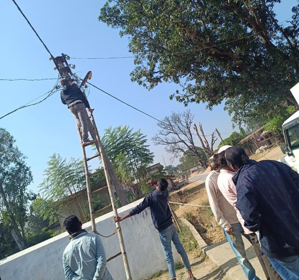 ⚡️ छत्तीसगढ़ विद्युत विभाग का 'महा-एक्शन': 88 बड़े बकाएदारों के बिजली कनेक्शन कटे, अवैध उपयोग पर सीधे FIR