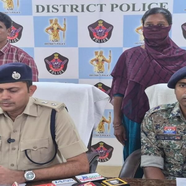 🚨 छत्तीसगढ़ में बड़ी सफलता: ₹33 लाख के इनामी खूंखार नक्सली दंपति ने किया सरेंडर; ताड़मेटला और झीरम घाटी हमलों में थे शामिल