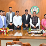 रायपुर: राज्य सेवा से IAS बने 8 अधिकारियों की मुख्यमंत्री से भेंट, जमीनी चुनौतियों पर चर्चा